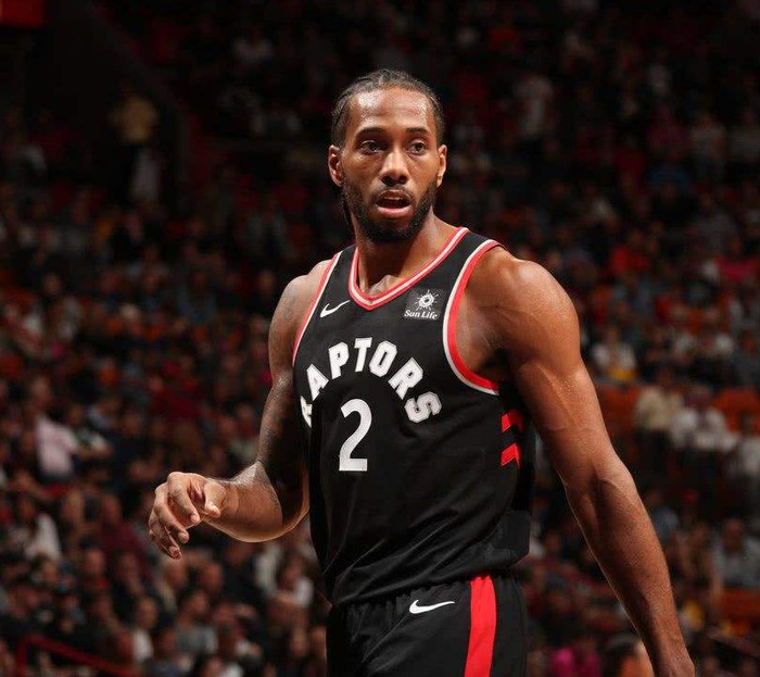 开云线上官网-瑞士队挑战极限多伦多猛龙赛前完成体检之后，里尔关键时刻队长鼓劲的简单介绍